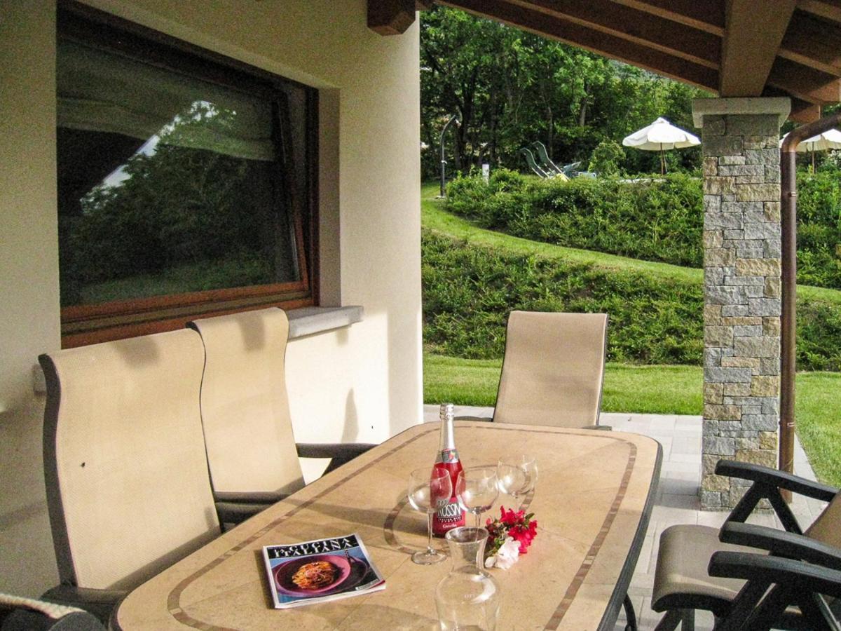 Borgo Chiaro Apartment Colico Exterior photo